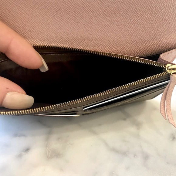 Louis Vuitton Emilie Wallet 🎀 Rose Ballerine - Picture 10 of 11